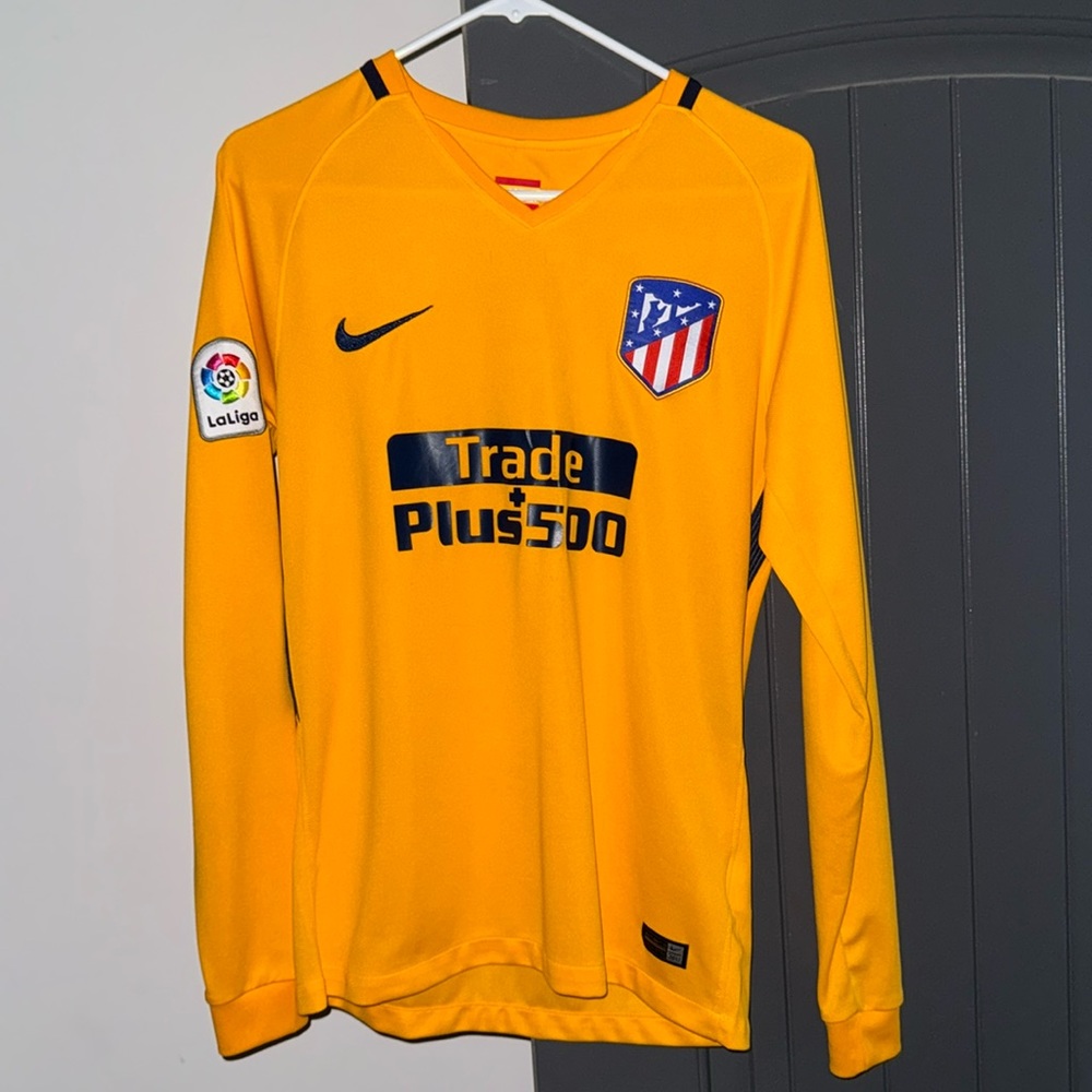 Antoine Griezmann Athletico Madrid kit